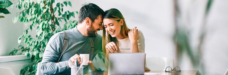 Für 57 Prozent der Befragten hat die Arbeit im Home-Office einen positiven Effekt auf die persönlichen und familiären Beziehungen.
