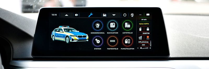 Das neue Infotainmentsystem soll die Bayerische Polizei schneller und sicherer zum Einsatzort führen.