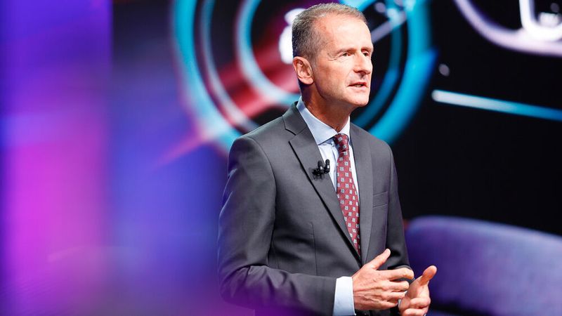 Volkswagen-Chef Herbert Diess war mit dem Ladeerlebnis während seiner Urlaubsfahrt nicht glücklich.