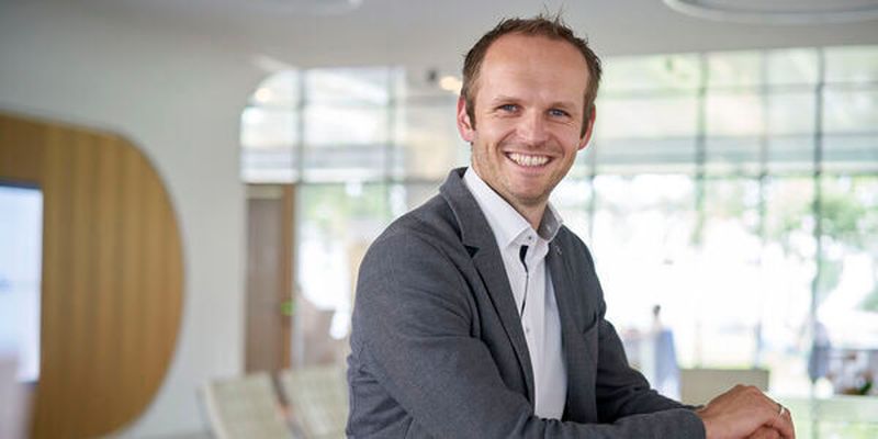 Dr. Paul Walach rückt in die Geschäftsführerposition bei Reifenhäuser-Cast-Sheet-Coating vor. Er ist promovierter Maschinenbauingenieur und bereits seit sieben Jahren bei der Reifenhäuser-Gruppe tätig.