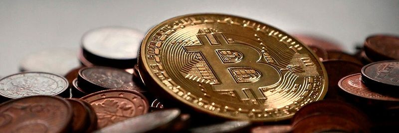 "Welt ohne Bargeld" widmet sich den Hintergründen und der Zukunft von Kryptowährungen.