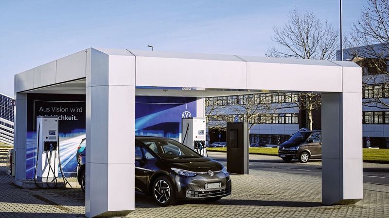 Die Anteile an VW sind für die Porsche Holding SE ein sicheres Dach, um Gewinne zu erwirtschaften.