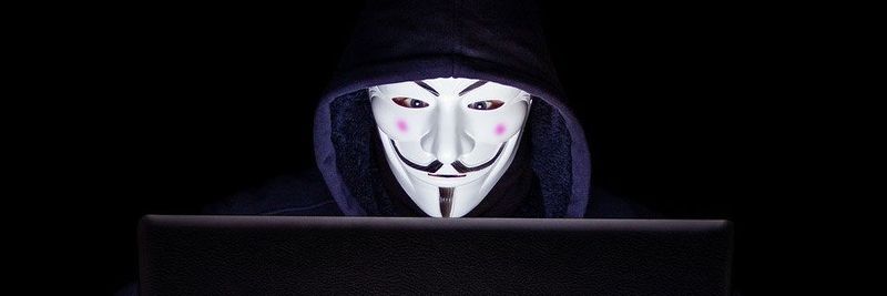 Alle deutschen Unternehmen mit über 50 Mitarbeitern müssen eine anonyme Hinweisgeberlösung anbieten.