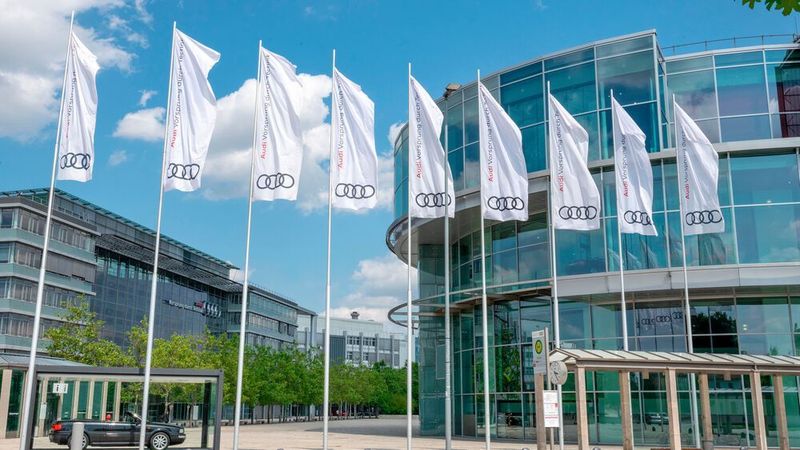 Fehlende Halbleiter zwingen Audi dazu, Bänder anzuhalten.