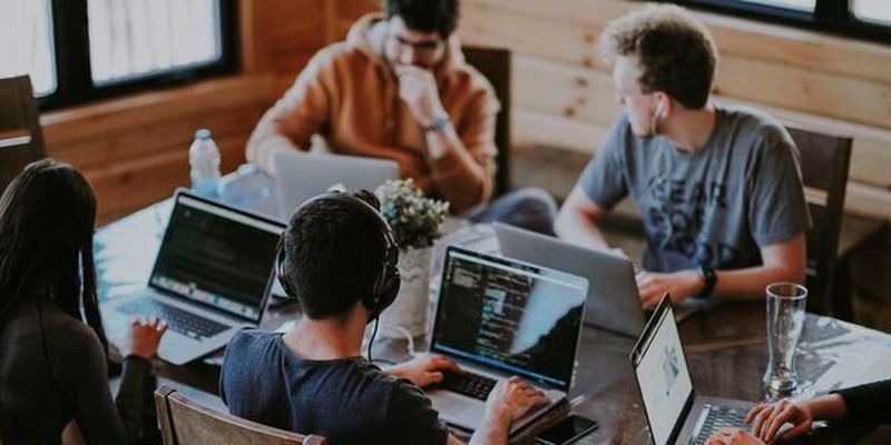 55 Prozent der befragten CIOs der Studie gehen in den nächsten zwei Jahren von mehr Verantwortung für ihre IT-Abteilung aus, um Transformationsprozesse im Unternehmen aktiv zu steuern.