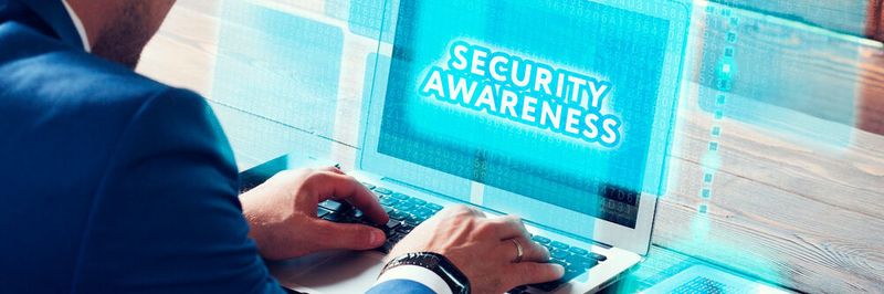 Security Awareness ist wichtig, durch die Pandemie ergeben sich aber zwei Probleme, auch die Unternehmen mit Bedacht eingehen müssen.