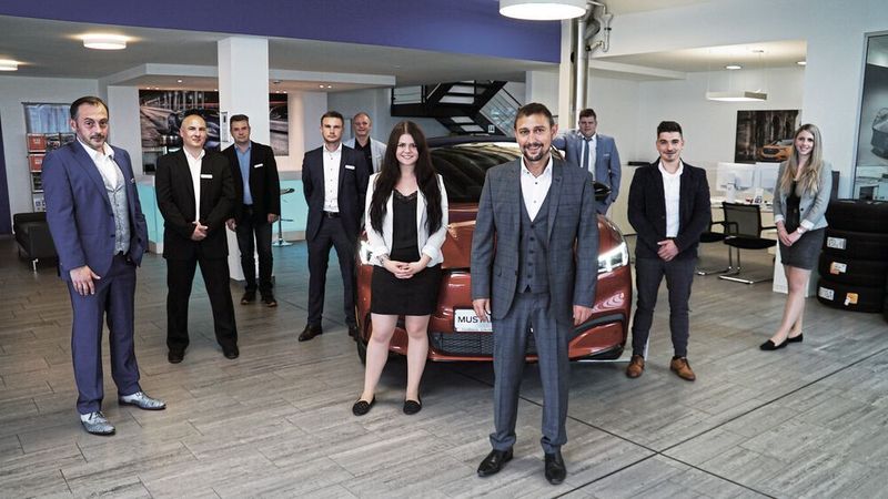 Das junge Team vom Autohaus Stauner gibt bei der Digitalisierung Vollgas.