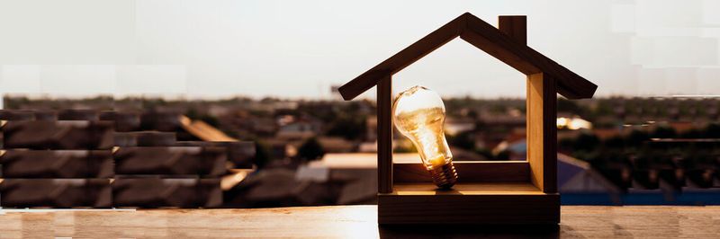 Smartes Energie-Management im Zuhause hilft beim Ressourcensparen und damit auch beim Geldsparen.