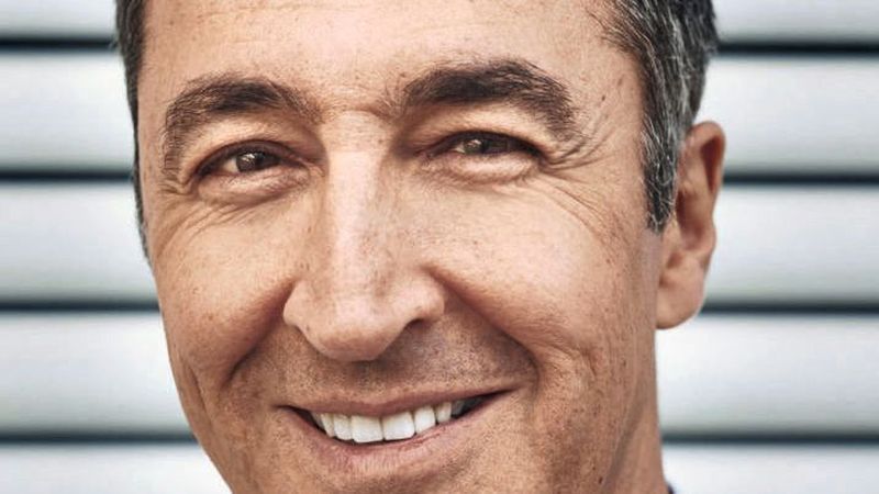 Das Thema Tempolimit sieht der Grünen-Bundestagsabgeordnete Cem Özdemir ganz emotionsfrei. Umfragen würden zeigen, dass 57 Prozent der Gesamtbevölkerung für ein Tempolimit von 130 km/h auf Autobahnen seien.