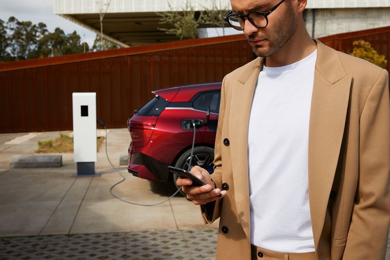 Die Mehrheit der Deutschen will laut einer Umfrage ihr Mobilitätsverhalten überdenken.