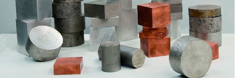 More and more industry sectors such as aerospace and medical technology demand alloys of highest quality without impurities.