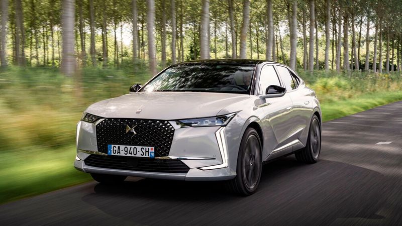 Neben dem DS 4 als E-Version kündigte die Marke noch ein anderes Elektroauto an.