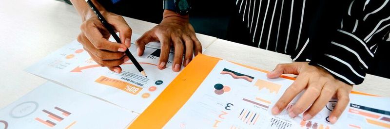 Unternehmen können auf vielfältige Weise die Erkenntnisse aus Personas und Customer Journey Maps nutzen.
