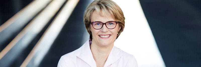 Bundesbildungsministerin Anja Karliczek hat die ersten 5 Mrd. Euro für den DigitalPakt Schule schon 2019 verkündet. Die Gelder sollen spätestens 2024 verbraucht sein.