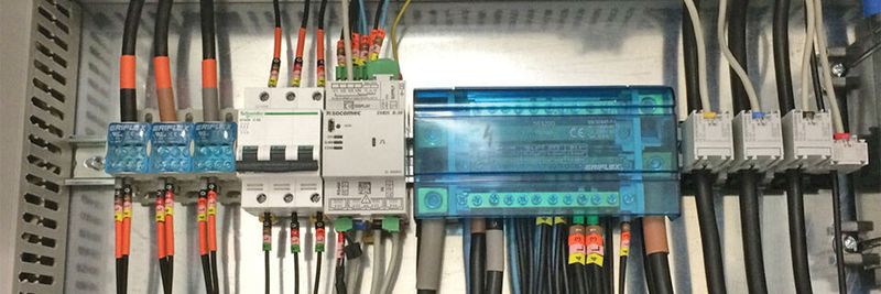 Leitungen im Rechenzentrum sollten über eine halogenfreie, flammhemmende Isolierung verfügen, die Glühdraht-geprüft bei 960 Grad nach IEC 60695-2 und selbstlöschend ist.