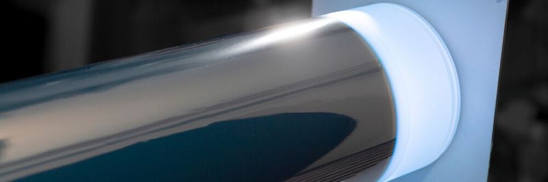 Aluminiumbeschichtete Polymerfolie zur Anwendung als Stromkollektor in Lithium-Ionen-Batterien.