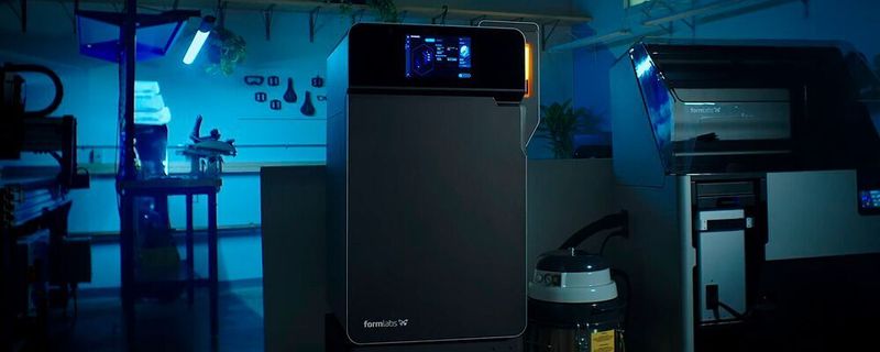 Der SLS-Drucker von Formlabs hat eine vergleichsweise kleine Standfläche und ist einfach zu bedienen.