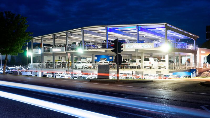 Das Autohaus Friedmann aus Bühl schlüpft unter das Dach der Bhg.