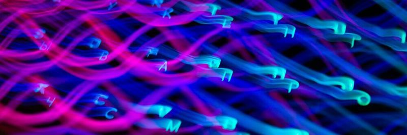 Entscheidend für den Erfolg einer Smart Factory ist die Etablierung geeigneter (SaaS-)Plattformen, da diese in der Regel risikoarm, skalierbar und flexibel sind.