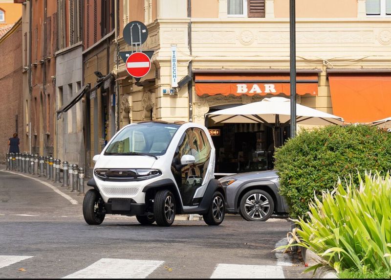 Zwergstromer in Anmarsch: Der Zweisitzer vom chinesischen Start-up Eli Electric Vehicles kommt nach Deutschland.