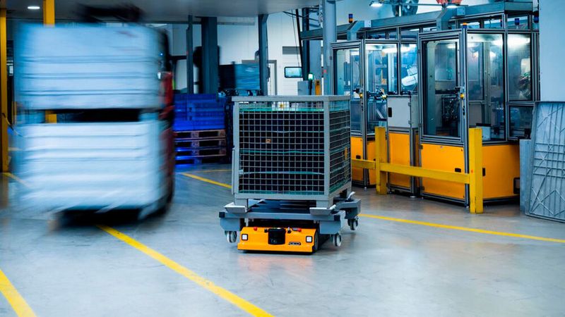 Continental verwendet bereits in eigenen Werken Roboter in der Produktion und Logistik.