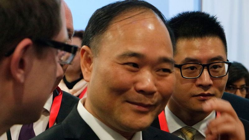 Geely-Chef Li Shufu will künftig im Smartphone-Geschäft mitmischen.