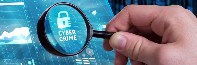 Menschen mit geringerem Einkommen, geringerem Bildungsstand und Frauen sind verstärkt von Cyberkriminalität betroffen.