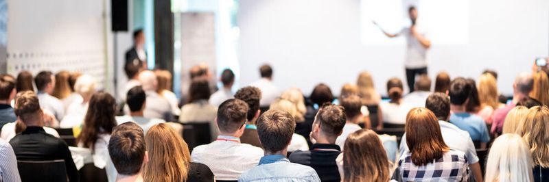 Es gibt viele Ansätze in der EU, durch Förderprogramme die Cybersicherheit voranzubringen, auch in den Bereichen Qualifizierung und Sensibilisierung.