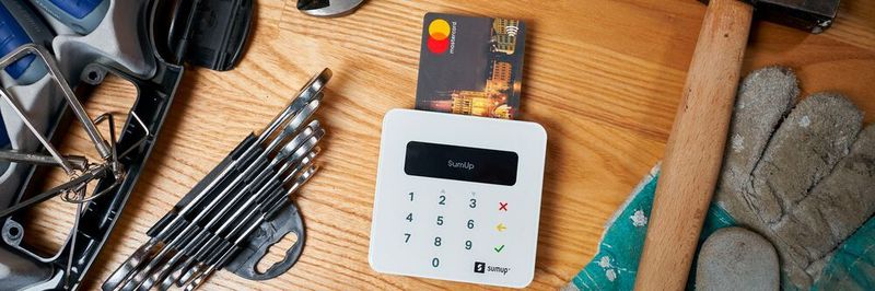 Gerade für KMU eignen sich nicht alle verfügbaren digitalen Anwendungen. Von ERP über DAM oder PIM ist die Auswahl groß. Wir geben einen Überblick.