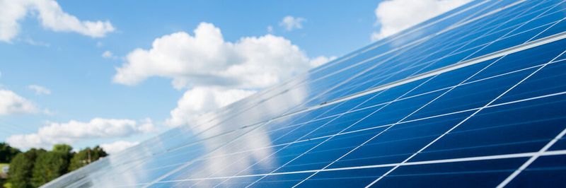 Photovoltaik: Experten schätzen die jährlich produzierte Modulfläche für das Jahr 2100 auf 12.000 bis 22.000 km².