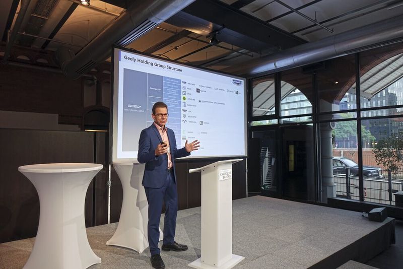 Ralph Stenger, Chef-Ingenieur bei Geely Auto Technical Deutschland.