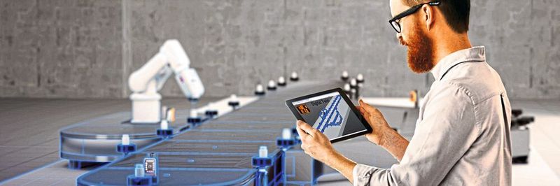 Der digitale Zwilling begleitet eine Maschine ihr Leben lang – von der Entwicklung über die Inbetriebnahme bis hin zum laufenden Betrieb.