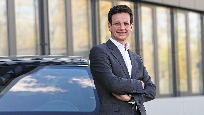 Skoda-Vertriebsleiter Peter Kühl sieht im Agenturgeschäft Vorteile für Händler wie Importeur. Derzeit brennt ihm aber mehr der fehlende Neuwagennachschub auf den Nägeln.