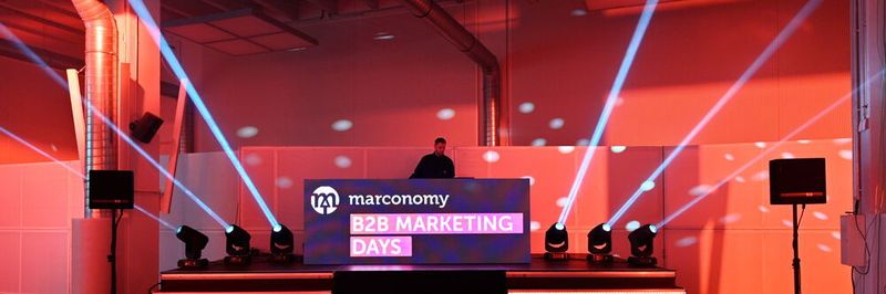 Unter dem Motto „Disco“ feierten wir zusammen mit Digital- und Liveteilnehmern das B2B-Highlight des Jahres: Die marconomy B2B Marketing Days 2021!
