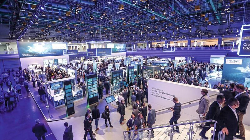 Eine Messe ohne Maske wie auf der SPS 2019? Die 2G-Regelung soll das möglich machen.
