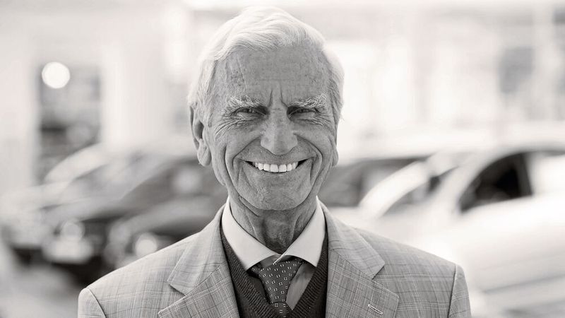 Peter Glinicke, jahrzehntelang Lenker der Autohausgruppe Glinicke aus Kassel, ist im Alter von 88 Jahren verstorben.