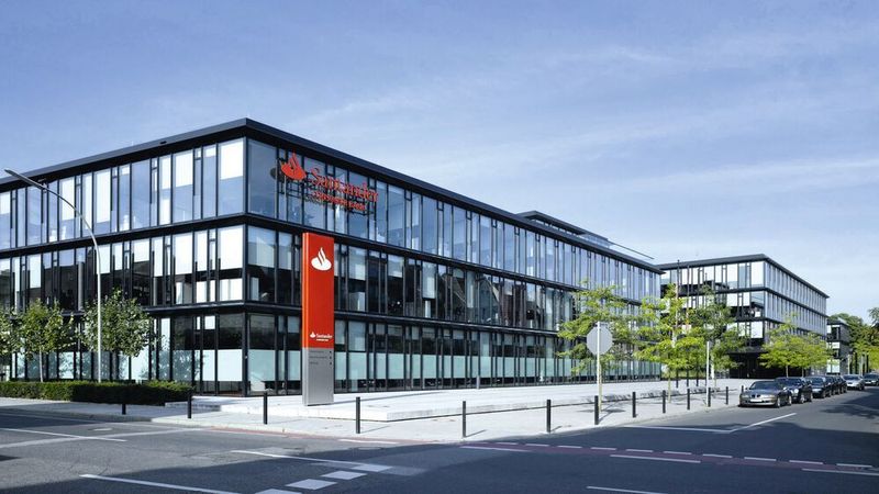 Santander startet 2022 mit einem neuen Angebot an Mobilitätsversicherungen.