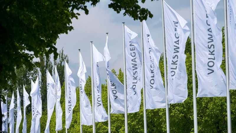 Volkswagen setzt auf eine schnelle und zuverlässige Datenübertragung und den eigenständigen Aufbau und Betrieb der 5G-Infrastruktur.