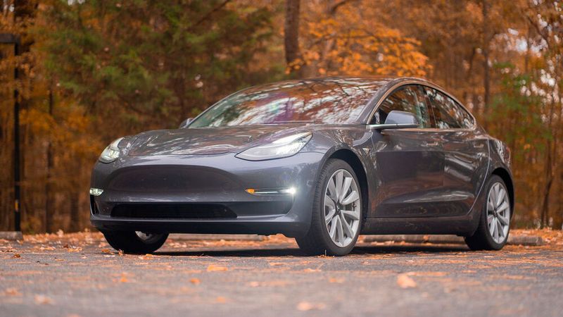 Tesla hat einem Test zufolge bessere Batterien als VW.