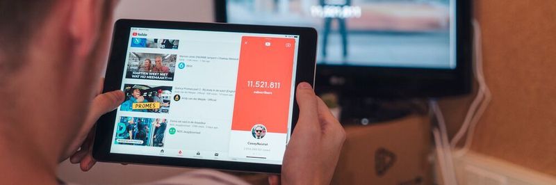 YouTube-Werbung ist nicht nur für B2C-Unternehmen attraktiv. Auch B2B-Unternehmen können so relativ leicht Ihre Reichweite steigern.