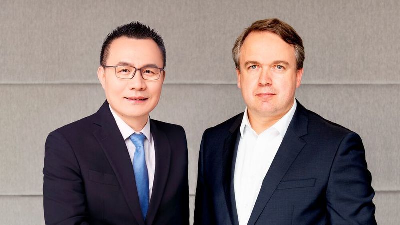 Die Pia Group wird ab sofort von den Co-CEOs Thomas Ernst (re.) und Shilai Xie geführt.