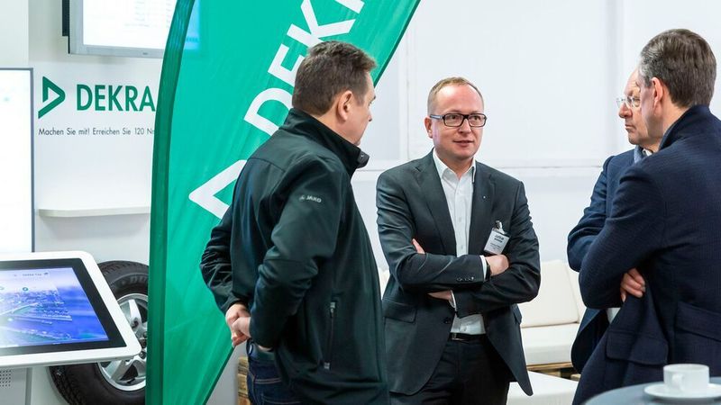 Vernetzung und Austausch unter Kfz-Profis – dafür stehen die Autoservicetage, die 2021 wieder als Präsenzveranstaltung stattfinden.