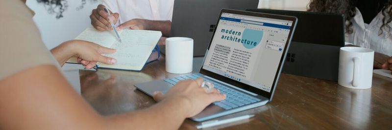 Hybrider Vertrieb ist das Zukunftsthema Nummer eins. Wie die Umstellung auf Web-Aided-Selling gelingt, erfahren Sie hier.