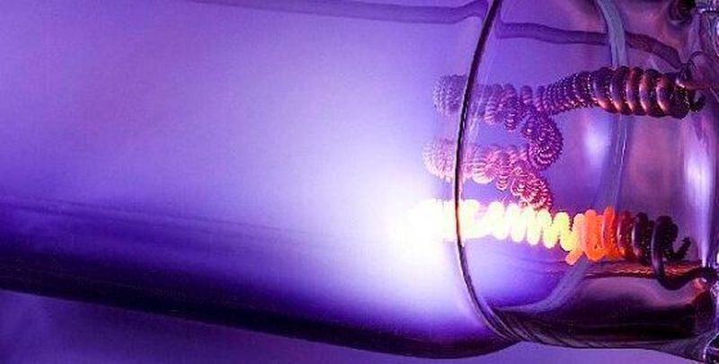 UV-A-Licht kann effektiv im Kampf gegen Schmutz, Viren und Bakterien oder Schadstoffe angewendet werden. Macht man das richtig, wie das Unternehmen Airodoctor mit seinen Luftreinigern, kann man viel erreichen. Hier ein Bisschen Theorie und Praxis.
