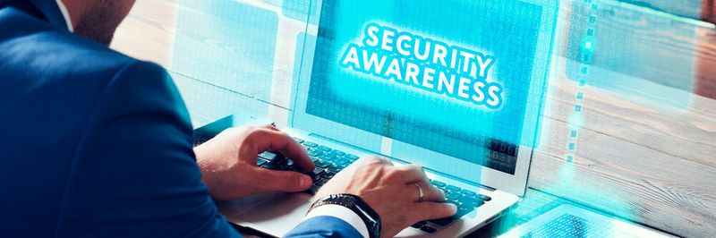 Die Lehrpläne von Security-Awareness-Trainings sollten auf die konkreten Anforderungen der verschiedenen Mitarbeitergruppen im Unternehmen zugeschnitten sein.