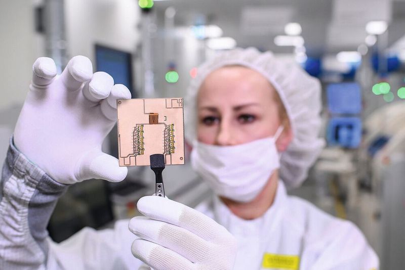 Ein weiterer wichtiger Schritt in Richtung effiziente Elektromobilität: Vitesco Technologies kooperiert mit ROHM auf dem Gebiet der SiC-Technologie.