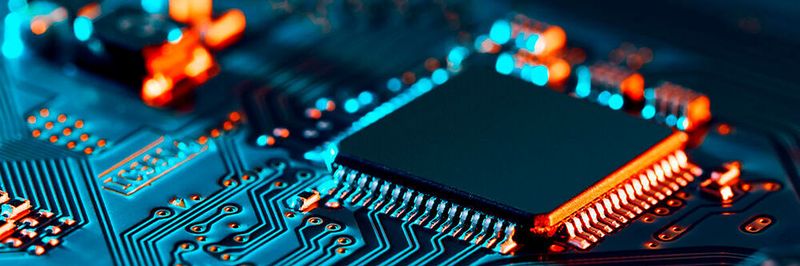 „2021 war für Infineon ein Jahr auf einem anderen Niveau“, sagte Konzernchef Reinhard Ploss. „Wir sind so schlagkräftig wie nie, haben erstmals in einem Geschäftsjahr 11 Milliarden Euro Umsatz erzielt und die Profitabilität deutlich erhöht“