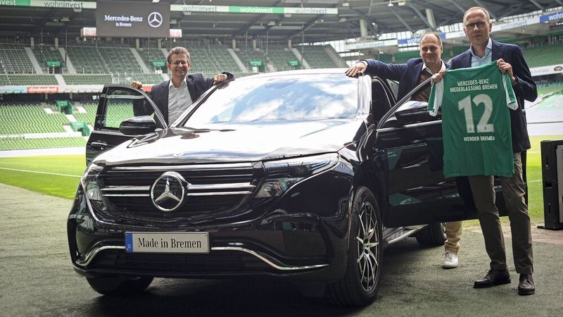 Die Mercedes-Benz-Niederlassung Bremen ist Sponsoringpartner des Fußballvereins Werder Bremen.