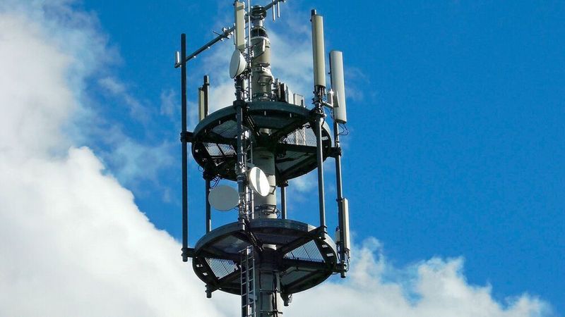 Bislang sind die Funkzugangsnetze in der Regel proprietär und arbeiten nur mit Komponenten bestimmter Hersteller zusammen. Ein offener Zugang könnte für mehr Wettbewerb und damit niedrigere Preise sorgen.