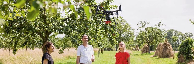 Drohnen überwachen Streuobstbestände: Das Geomonitoring-Konzept zeigt nun erste Klassifikationsergebnisse in der digitalen Analyse und Bewertung von Streuobstwiesen.